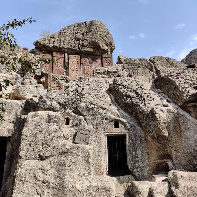 6 Armenian Destination Instagramable Tour from Yerevan - Azat Canyon and the reservoir photo stop