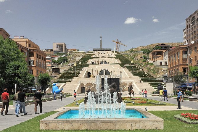 Amazing Yerevan - Republic Square: finishing in the heart of Yerevan