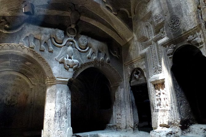 Daily jeep tour to Garni gorge and Geghama mountains - Who will get the most from this private outing