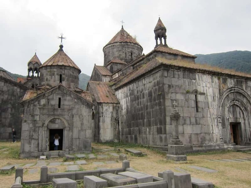 Discover Armenia from Tbilisi, Akhpat-dilijan-Sevan-Yerevan. - The 7:00 a.m. start and the Armenian border