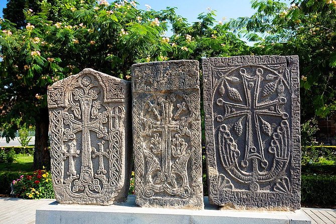 Echmiadzin (Hripsime, Gayane, Mother Cathedral) and Zvartnots Temple - Why this half-day route matters