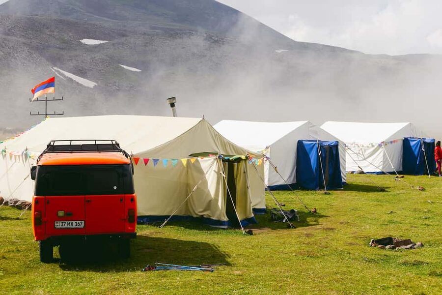 From Yerevan: Join the One-Day Azhdahak Expedition Tour - Who should book this Azhdahak day?