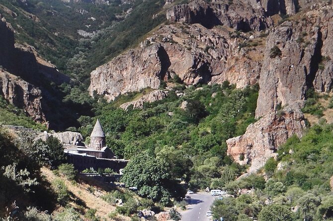 Garni, Geghard, Charent's Arch, Symphony of Stones & LavashBaking - Transport, timing, and comfort