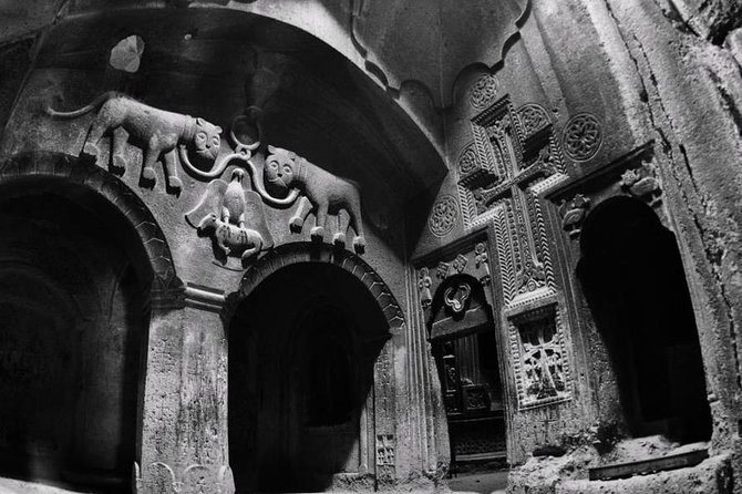 Garni-Geghard pagan & Christian Private Tour - Garni Gorge and the Symphony of Stones