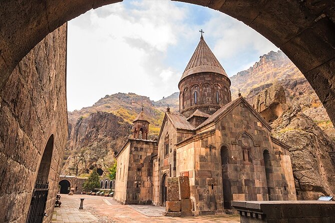 Garni, Geghard & Symphony Small-Group Day Trip with Lavash Baking - The Symphony of Stones and a seasonal warning