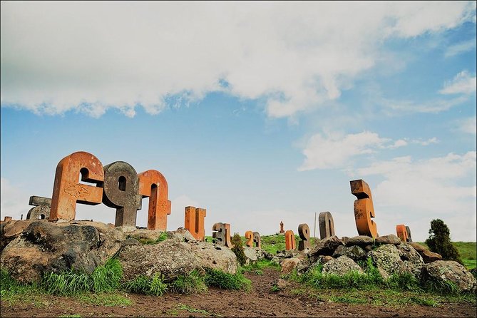 Group Tour: Amberd, Aragats, Lake Kari, Saghmosavank, Alphabet - Is $41 good value?