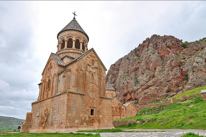 Group tour: Khor Virap, Noravank, Areni Winery and Cave - Guides, buses, and the human side of the day