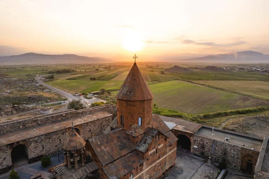 Group tour: Khor Virap, Noravank, Jermuk, Areni wine tasting - Noravank among the red cliffs of Vayots Dzor
