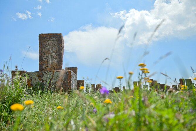 Group Tour: Lake Sevan, Hayravank, Noratus, Jermuk, winery - Five details that shape the day