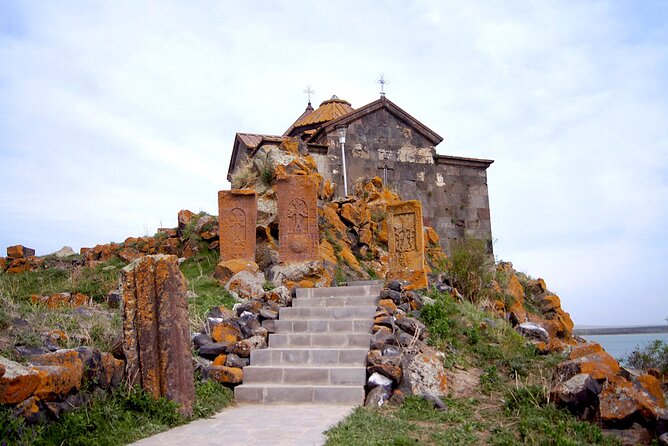 Group Tour: Lake Sevan, Hayravank, Noratus, Jermuk, winery - Hin Areni Winery and Armenian grape varieties
