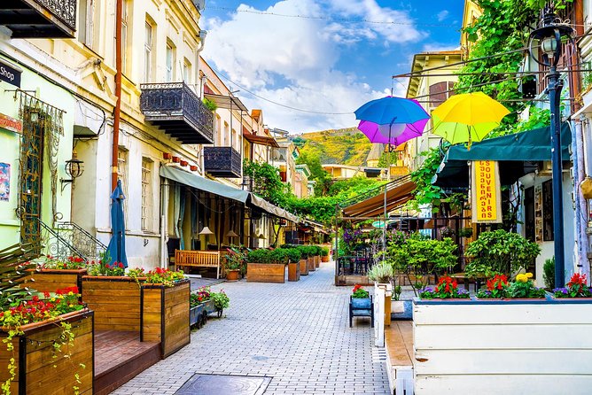 Group Tour: Must see of Georgia in 2 days from Yerevan - Jvari Monastery and the view over Mtskheta