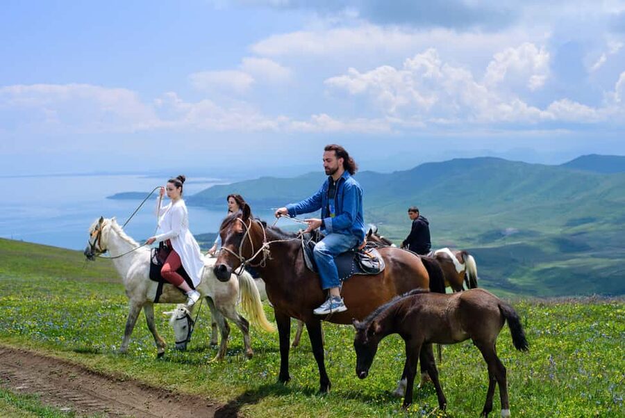 Horseback Adventure in Armenia’s Highland Pastures - The arena lesson helps you get comfortable