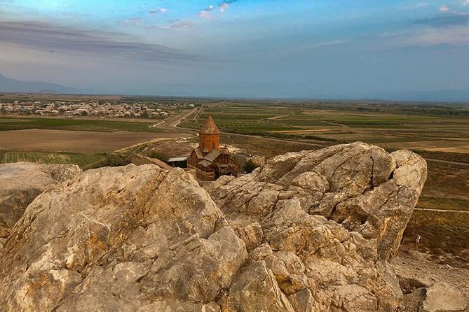 Jeep tour to Khor Virap, Noravank and lake Hors / price per vehicle - Areni Wine Factory and the cost of tasting
