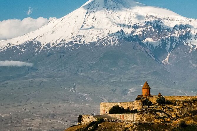 Khor Virap, Noravank & Birds' Cave Day Trip with Wine Tasting - Noravank among the red cliffs