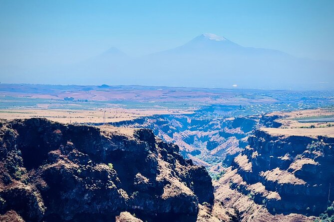 Mount Aragats,Amberd Fortress,Alphabet Monument, Saghmosavank - Amberd Fortress and the Armenian families who held it