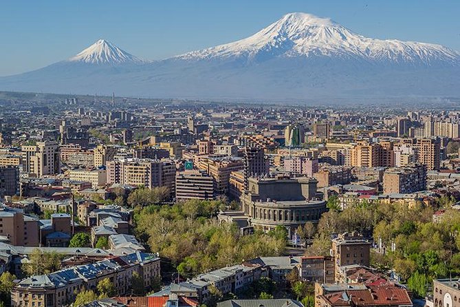 Observing city tour in Yerevan - A private guide makes the short schedule more useful