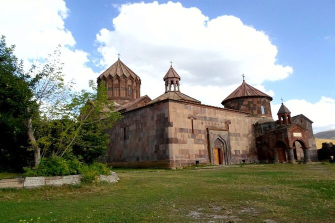 One-day trip to the city of humor Gyumri - Holy Saviour’s Church shows Gyumri’s resilience