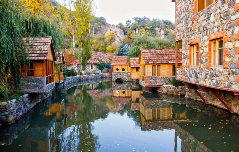 OneDay Tour to Armenia From Tbilisi: Sevan, Dilijan, Yerevan - Two hours in central Yerevan