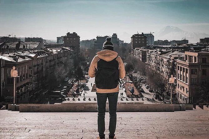 Photography tour in Yerevan (Yerevan city tour) - Dancing Fountains and the evening feel of the square