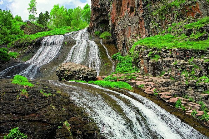 Private tour Jermuk, waterfall, Tatev Monastery and TaTev Ropeway - Jermuk Waterfall and the Mermaid Hair effect