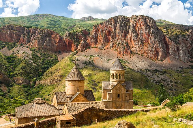 Private Tour: Khor Virap, Noravank, Winery, Birds Cave, Tatev - What the private transport adds