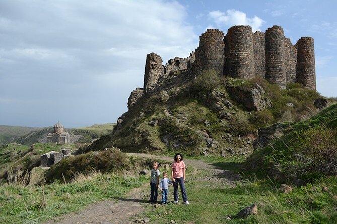PRIVATE TOUR: Saghmosavank , Alphabet monument, Amberd fortress - Why the private vehicle matters