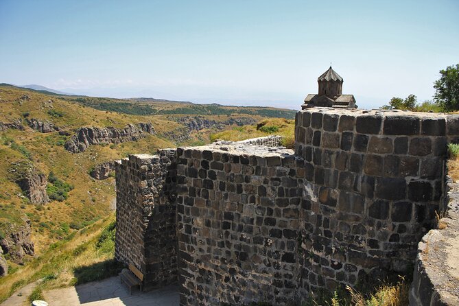 PRIVATE TOUR: Saghmosavank , Alphabet monument, Amberd fortress - Weather, clothing, and the winter question