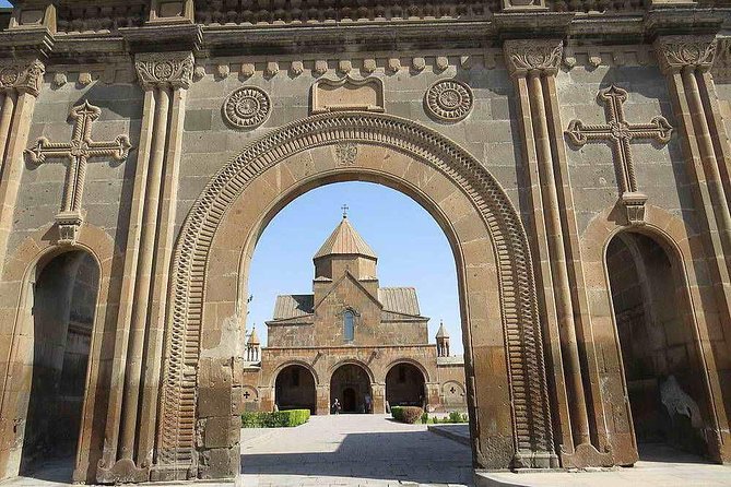 Private tour to Echmiadzin and Zvartnots - Saint Hripsime and the oldest surviving churches