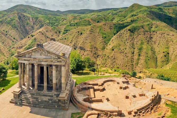 Private tour to Garni temple, Geghard Monastery, Symphony of Stones - Hiking down to the Symphony of Stones