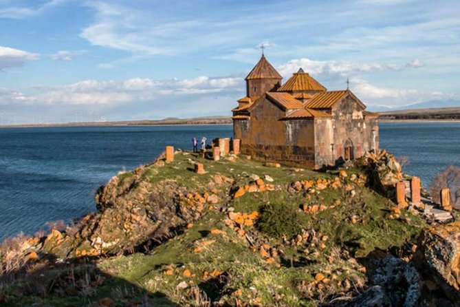 Private tour to Khor Virap, Areni winery, Noravank, Selim pass, Hayravank - Why this private route works well from Yerevan