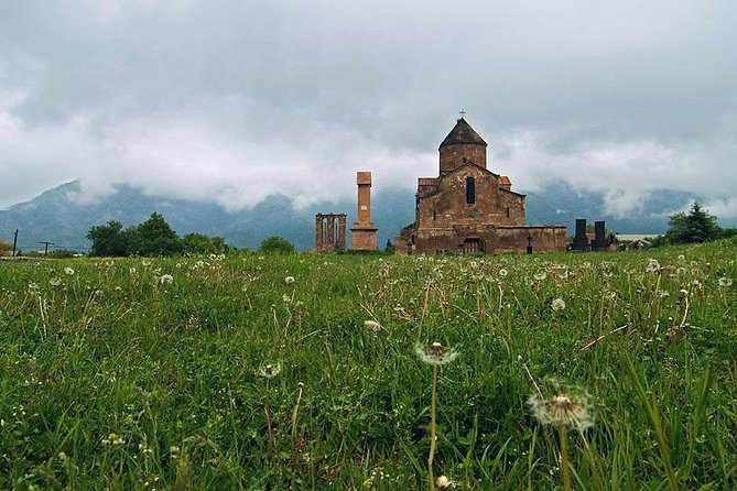 Private tour to UNESCO heritage Haghpat and Sanahin monasteries and Odzun church - The ride from Yerevan and the value of a private vehicle