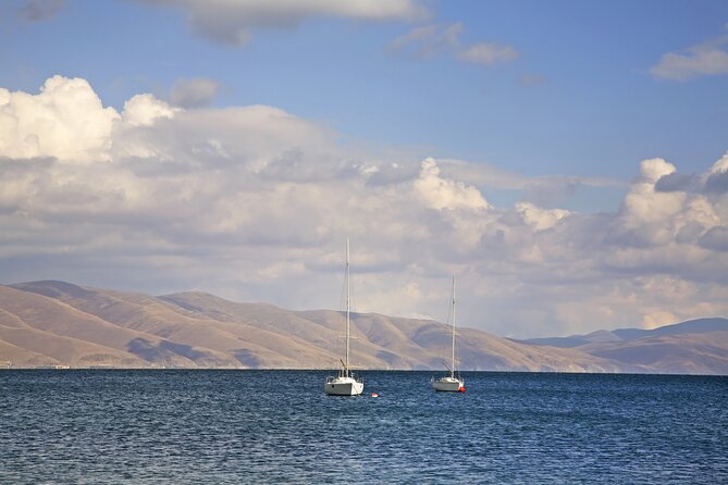 Private Tour: Tsaghkadzor, Ropeway, Kecharis Monastery, Sevan Lake, Sevanavank - Kecharis Monastery and the medieval mountain setting