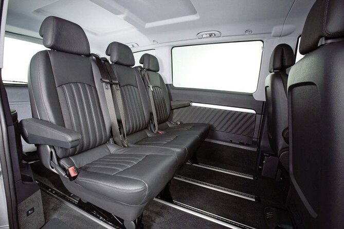 Private transfer from Zvartnots airport to Yerevan (1-15 pax) - A direct ride to any Yerevan address
