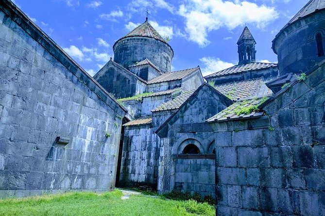 Private Transfer & Tour from Tbilisi to Yerevan or Yerevan to Tbilisi - A road day that doubles as sightseeing