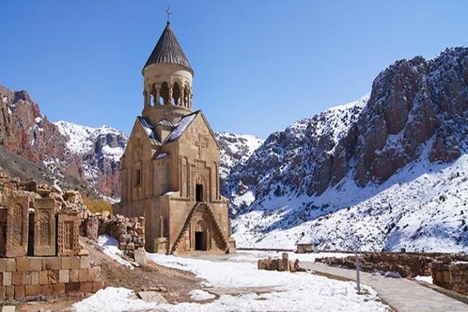 Private wine tour to Khor Virap, Areni winery, Noravank - What the $165 group price really covers