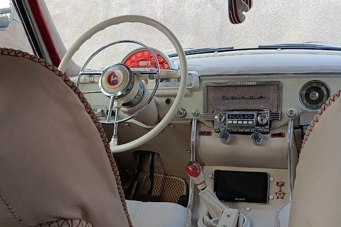 Retro KGB Tour: A Volga 21 Adventure in Yerevan's Soviet Past with photography - Timing, pickup, and practical points