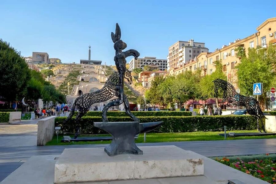 Sightseeing tour in Yerevan, Megerian Carpet, Soviet Club - The Soviet Club and Armenia’s recent past