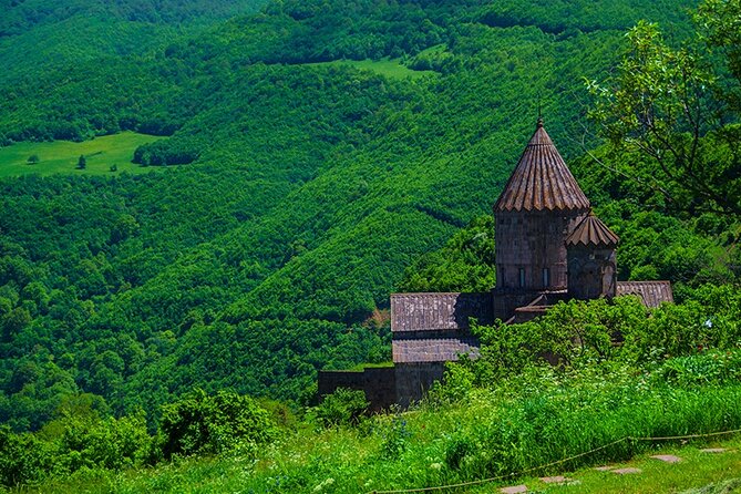 Tatev & Shaki Waterfall Guided Group Tour with Wine Tasting - The roads, vehicle, and group rhythm