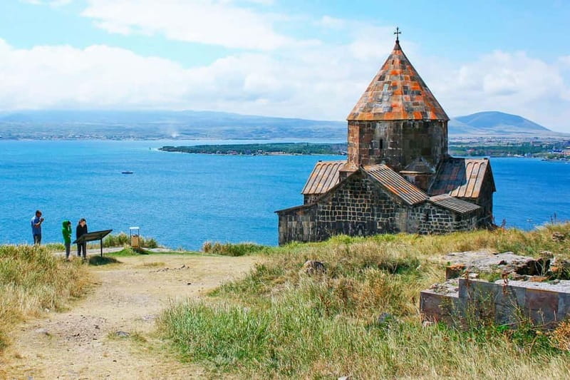 Tour Transfer to/from Tbilisi with Lake Sevan & Wine tasting - Why this transfer makes sense between Tbilisi and Yerevan