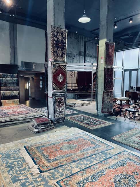 Yerevan: Highlights and Culture Walking Tour with tastings - Vernissage, with art and souvenirs in the open air