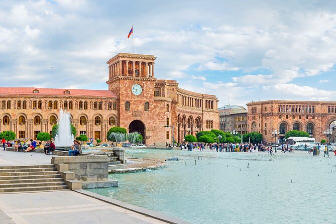 Yerevan: Private Sightseeing Tour - Cascade: art, stairs, and a city view