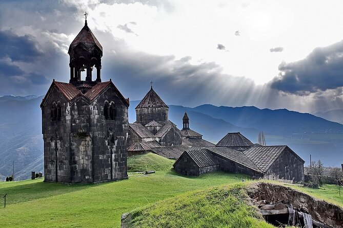 Yerevan to Tbilisi with 2 UNESCO sightseeng stops - Key points at a glance
