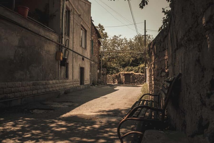 Yerevan: Urban Hike through Aygestan and Old Nork - The climb from Aygestan into Old Nork