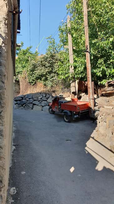 Yerevan: Urban Hike through Aygestan and Old Nork - The final call on Aygestan and Old Nork