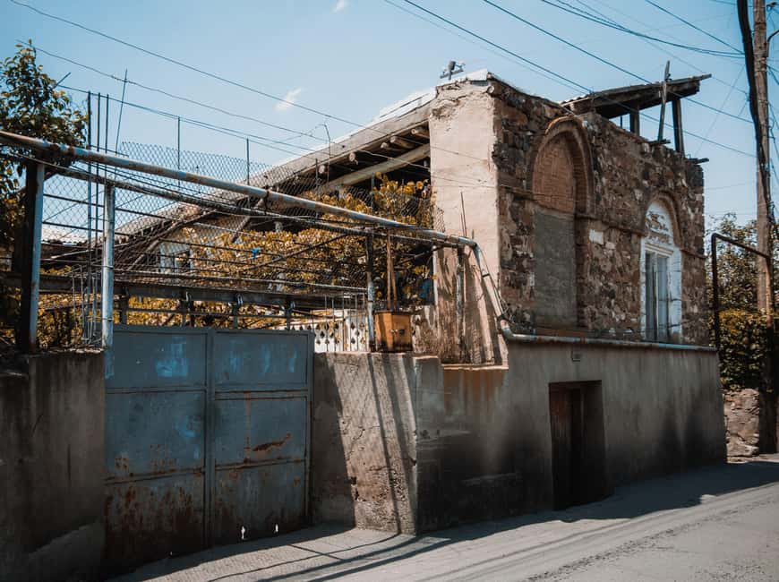 Yerevan: Urban Hike through Aygestan and Old Nork - Reading Yerevan through tuff stone, gardens, and courtyards